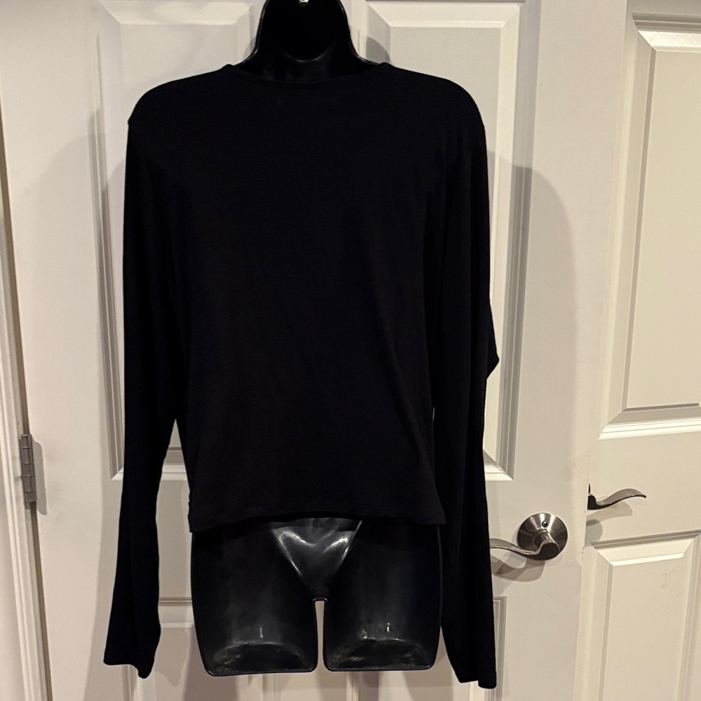 Old Navy Black Women's light Sweater - Picture 3 of 4